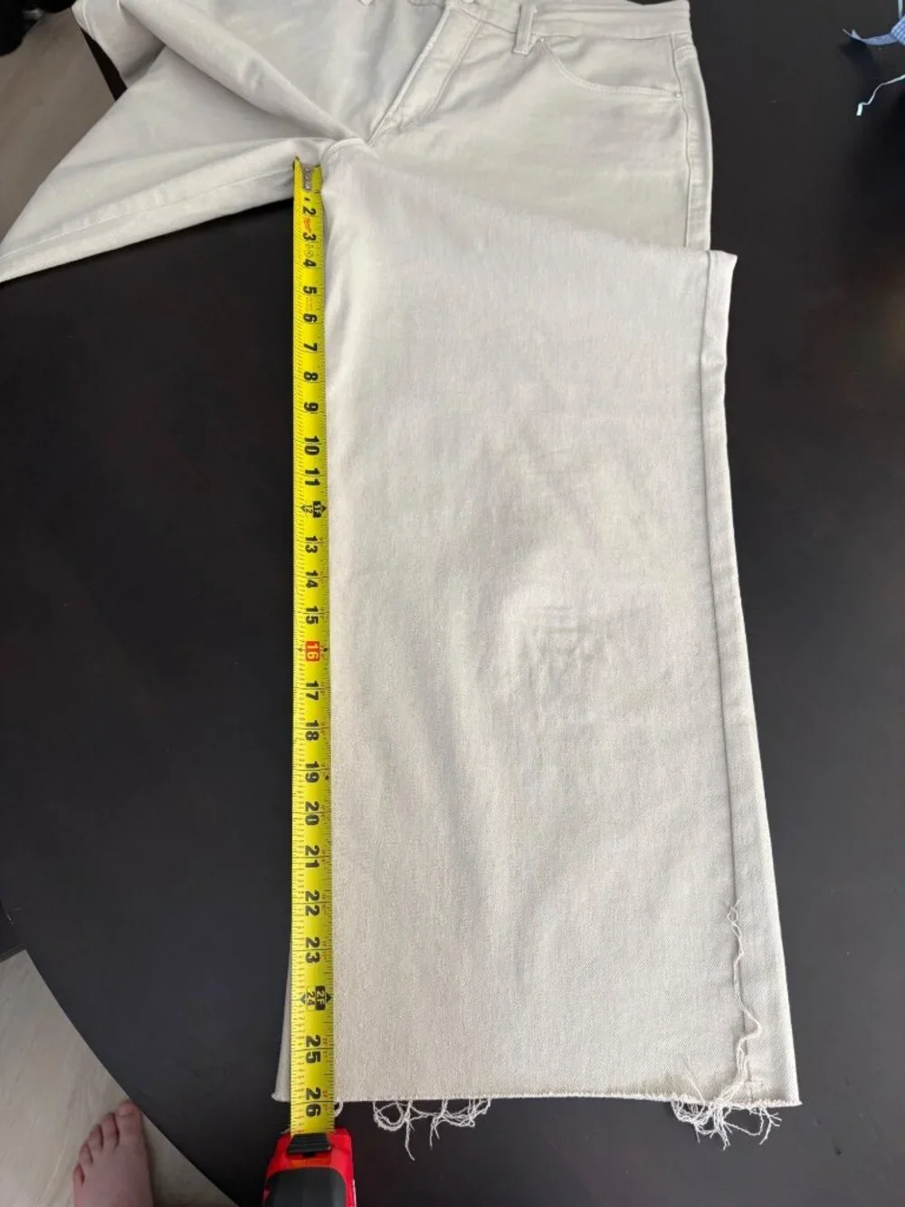 Good American Palazzo Cropped Raw Hem Cream Denim High-Rise Jeans 14 Stretchy - Picture 12 of 13